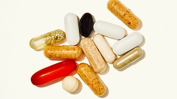 Uống vitamin cung cấp năng lượng khi lái xe ô tô ban đêm