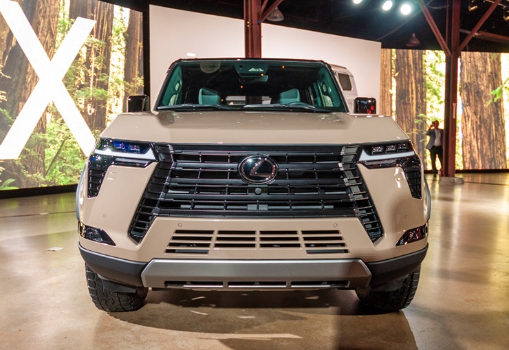 khách hàng có 6 phiên bản để lựa chọn