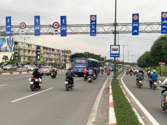 Hướng dẫn xác định lỗi không tuân thủ vạch kẻ đường