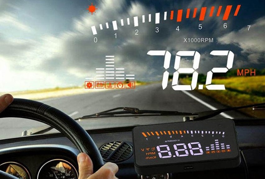 Ứng dụng của màn hình Hud trên xe ô tô