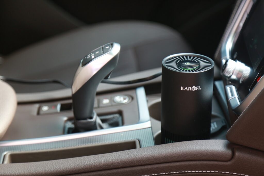 Máy lọc không khí xe hơi Karofi