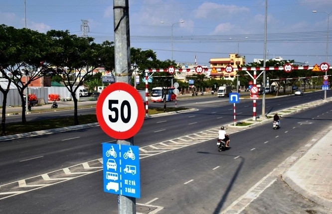 Biển báo giới hạn tốc độ