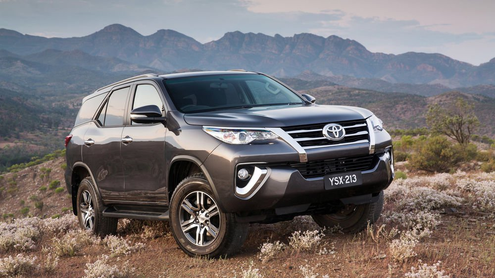 Dòng xe 7 chỗ đáng mua: Toyota Fortuner