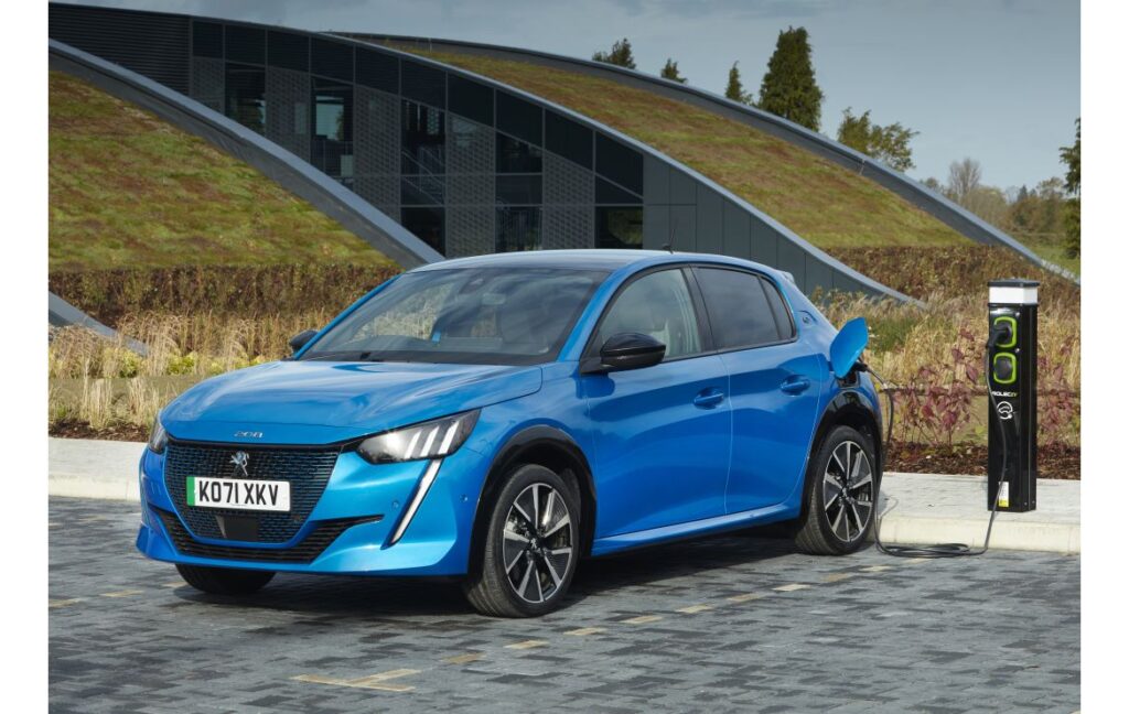 Mẫu ô điện đến từ Pháp Peugeot E-208