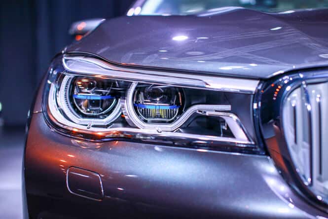 hệ thống đèn xe