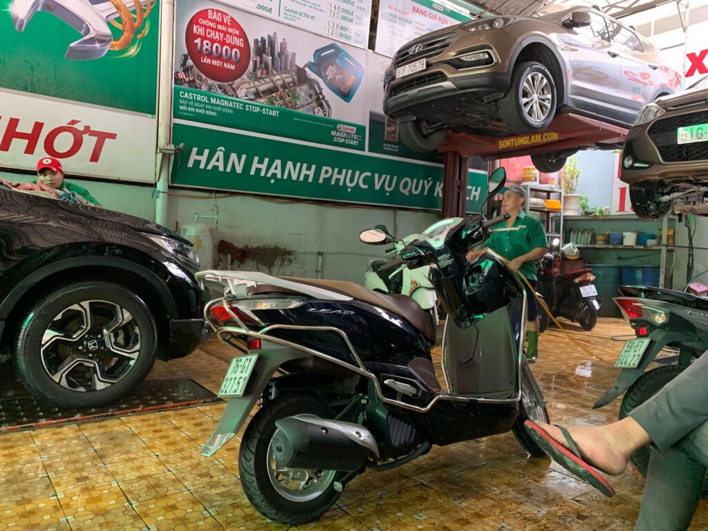 Tiệm rửa xe 192 Sài Gòn