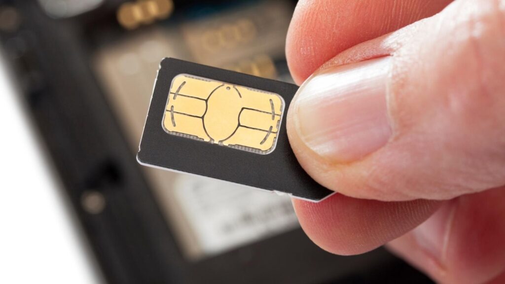 lỗi khi lắp sim vào màn hình