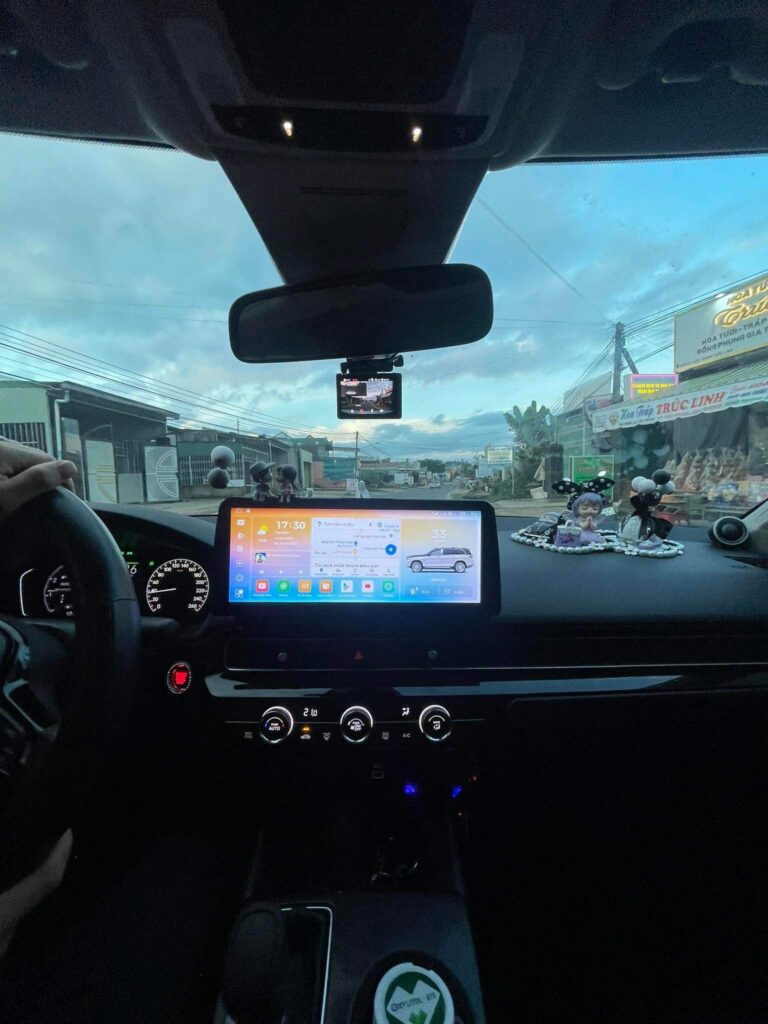 màn hình Bravigo Pro Tech All in One cho xe civic