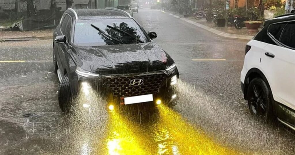 lắp đặt đèn sương mù trên xe ô tô