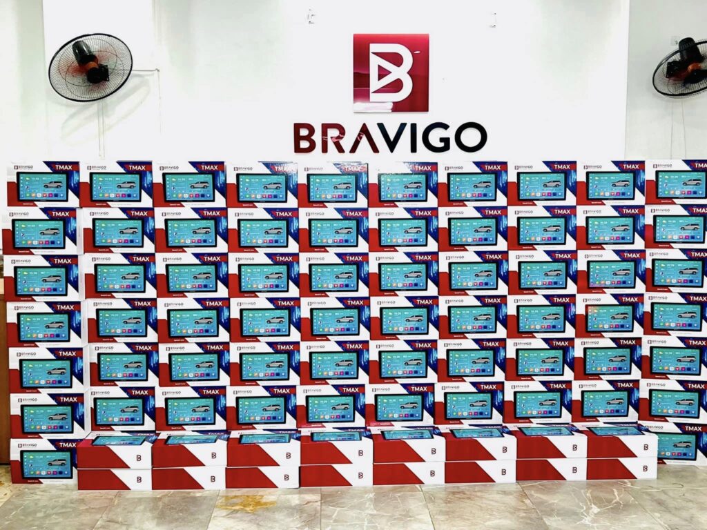 màn hình android Chevrolet Colorado tại Bravigo